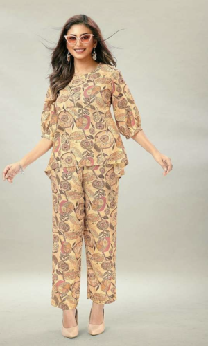 Saasha clothing