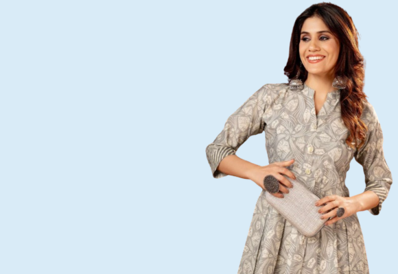 Saasha Kurti